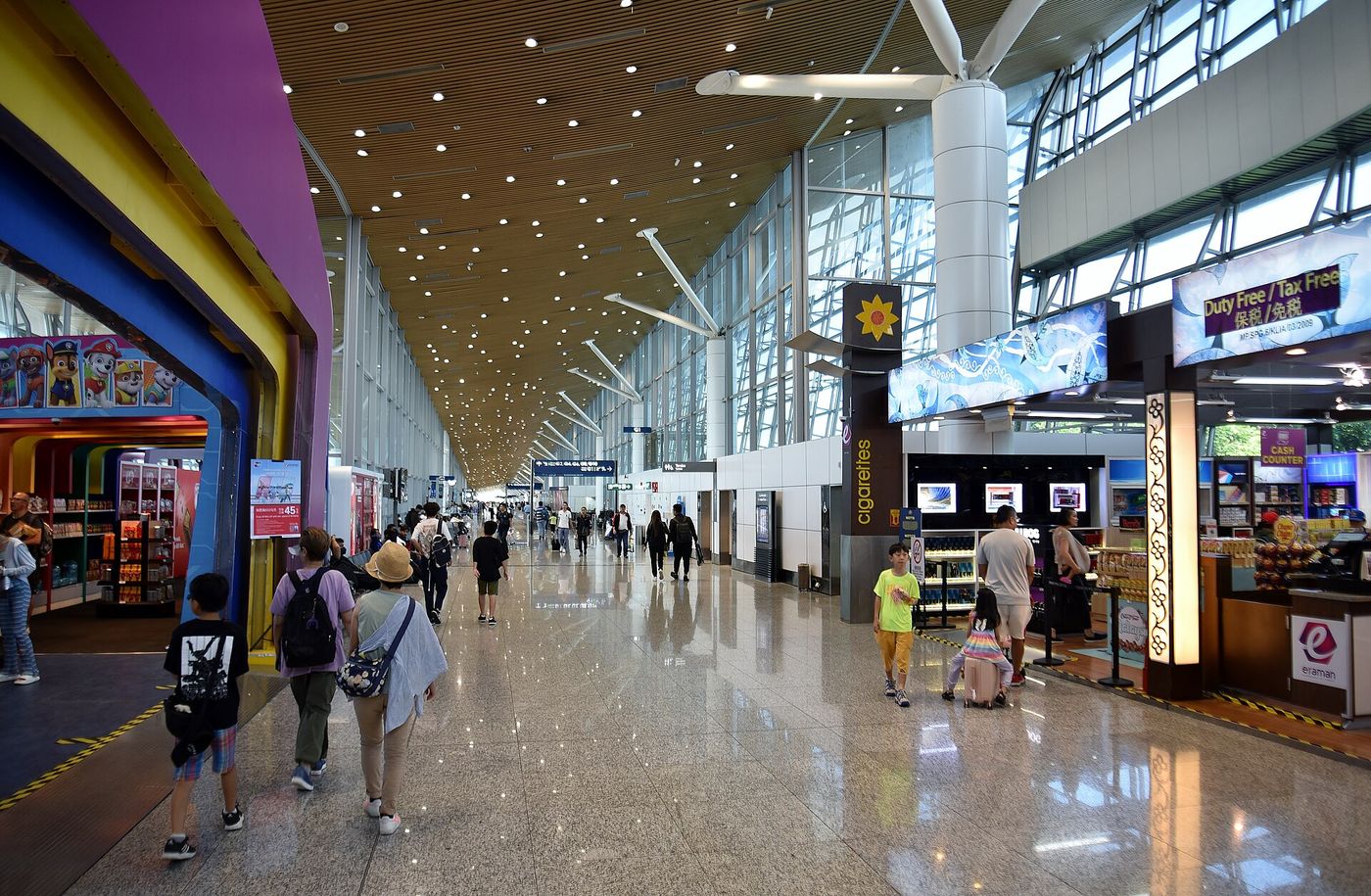 KLIA 主航站楼内部